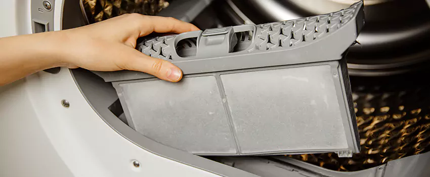 Signs Of A Clogged Dryer Lint Trap in West Springfield, Virginia